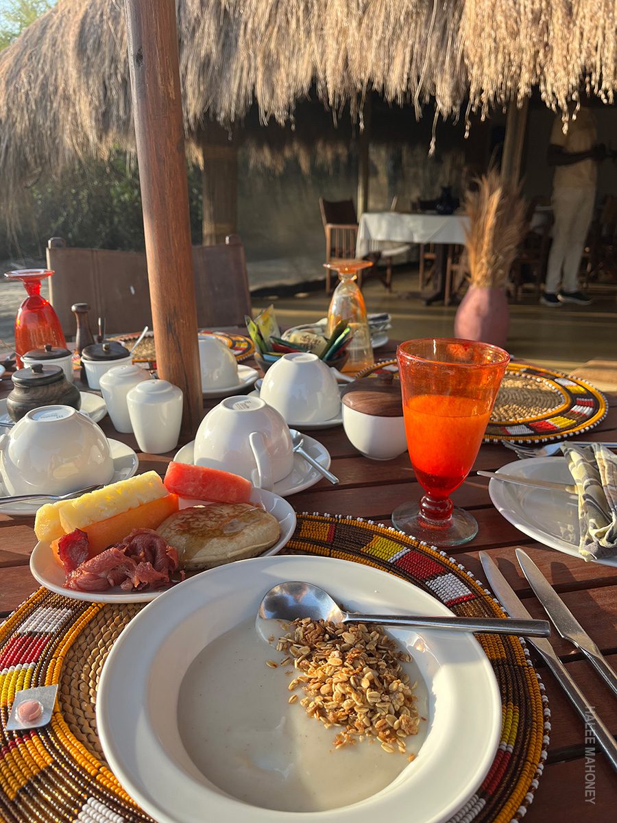 breakfast at thomson serengeti nyumba camp
