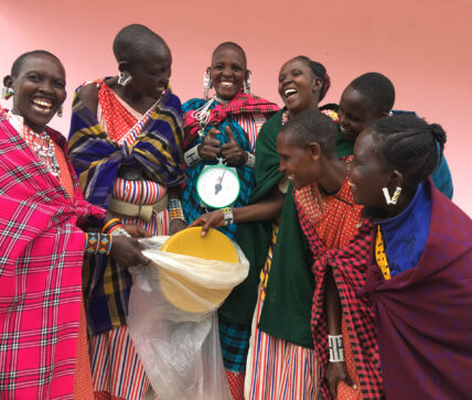 maasai women beekeeping in tanzania