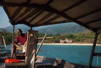 boat ride to greystoke mahale