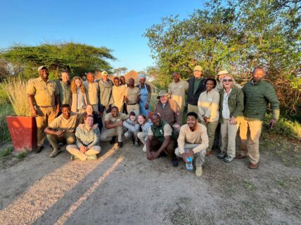 hayes family with camp crew at thomson serengeti nyumba